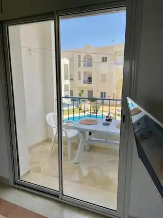 Appartement Pied Dans L'Eau ! Beni Khiar Bagian luar foto